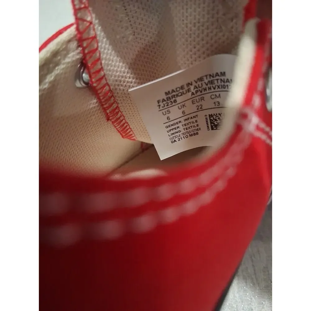 Converse Chuck Taylor All Star Infant Size 6 Red Low Top Sneakers 7J236 Kids